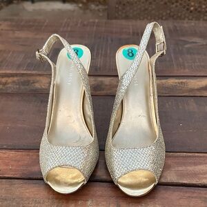 Nine West Gold Peep Toe Slingback Heels size 8